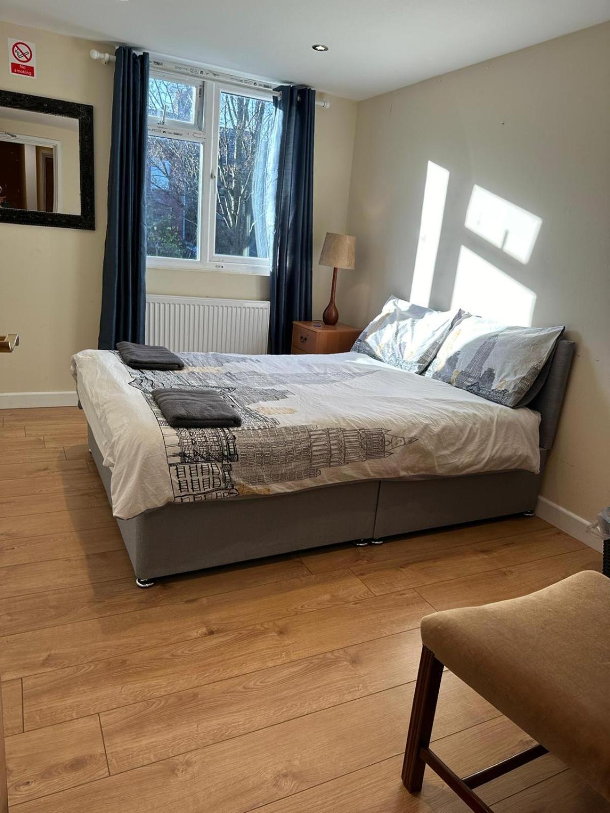 Appartamento Luton Town House Near Airport Esterno foto